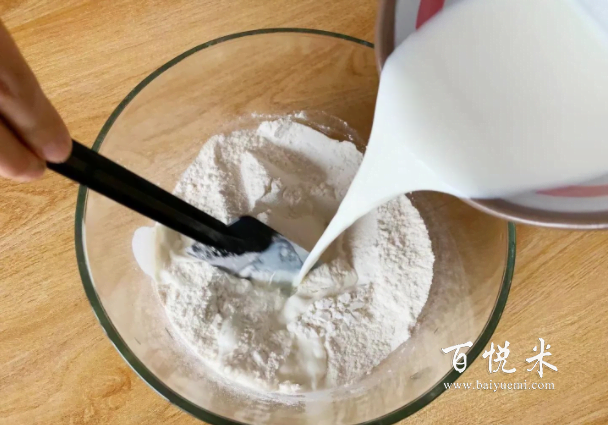 愛吃披薩不用買,學(xué)會(huì)這配方,外皮酥脆超級拉絲,比外面賣的好吃